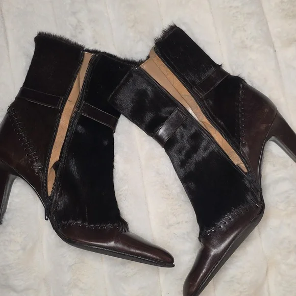 Vintage 90's Dark Brown Pony Hair Heeled Boots with Pointed Toe - Picture 8 of 14